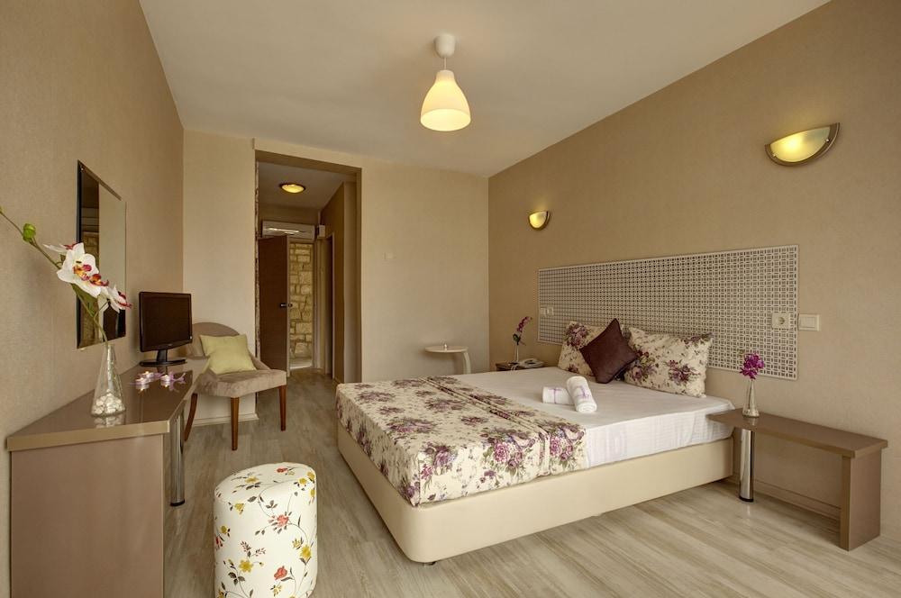 A 11 Hotel Çeşme Extérieur photo